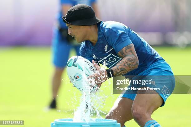 Aaron Smith of the All Blacks runs through drills during a New Zealand All Blacks Rugby World Cup Training Session at Tatsuminomori Seaside Park 2 on...