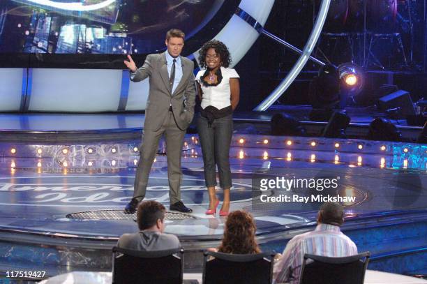 "American Idol" Season 5 - Ryan Seacrest, host and Top 5 Finalist, Paris Bennett from Fayettesville, Georgia *EXCLUSIVE*