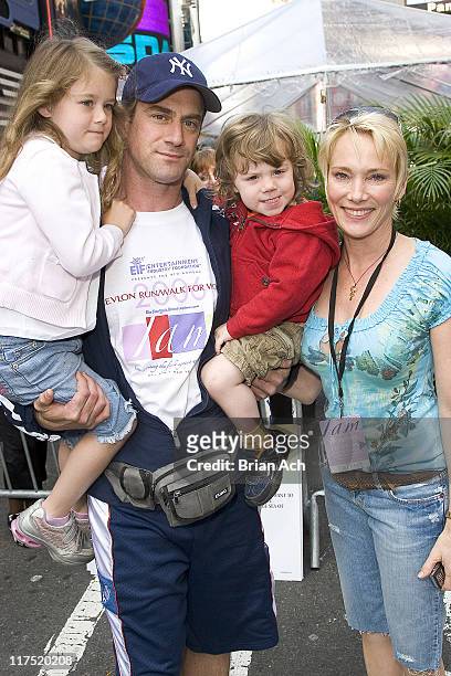 Christopher Meloni with Sophia Amadeo and Dante Amadeo and wife Sherman Williams