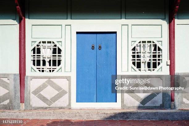 a temple exterior in the sun - tainan stock pictures, royalty-free photos & images