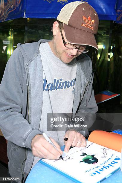 James Rama Peter Brown (Illustrator) Photos and Premium High Res Pictures - Getty ...