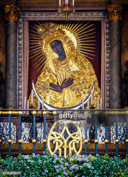 the icon of our lady of the gate of dawn, lithuania - vilnius stock pictures, royalty-free photos & images