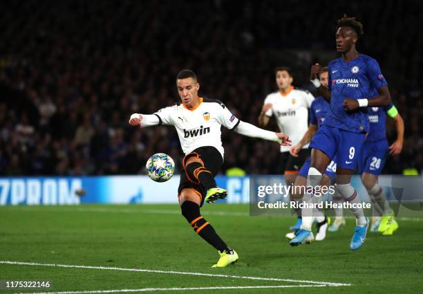 Rodrigo Moreno of Valencia scores his team's first goal during the UEFA Champions League group H match between Chelsea FC and Valencia CF at Stamford...