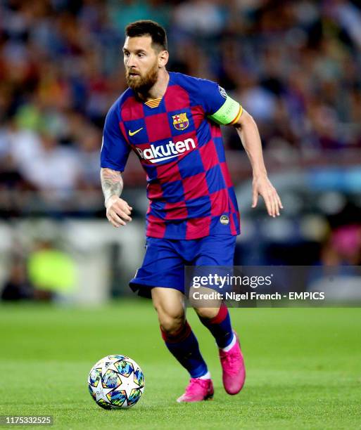 Messi R 28,035 Messi In Action Stock Photos, High-Res Pictures, and Images ...
