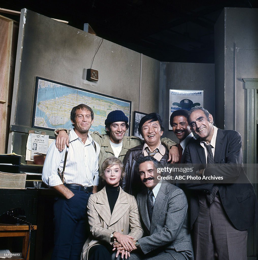 FRONT ROW: BARBARA BARRIE;HAL LINDEN
BACK ROW: MAX GAIL;GREGORY SIERRA;JACK SOO;RON GLASS;ABE VIGODA