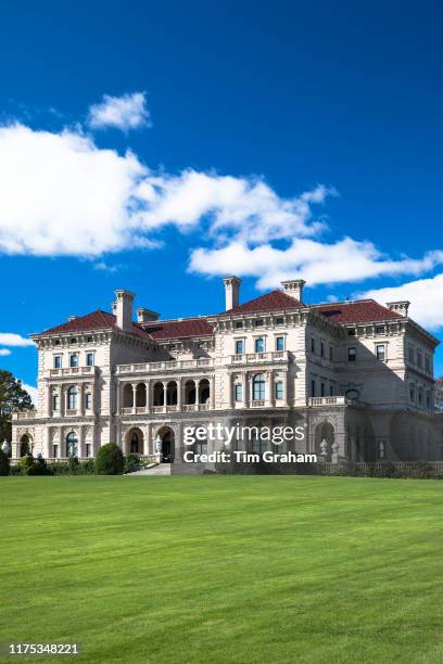 The Breakers, built 1895 as a summer estate by the Vanderbilt family, one of the famous Newport Mansions on Rhode Island, United States.