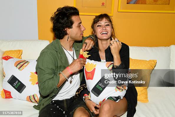 Rob Raco and Ella Purnell attend the McDonald's & UberEats:... ニュース写真