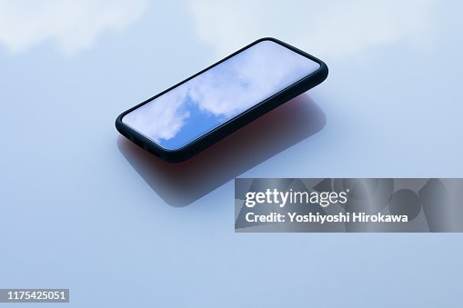 Smartphone on Cloud Smartphone on Cloud