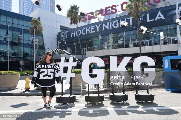 Los Angeles Kings fans take photos before the Los Angeles Kings game against the Nashville Predators at STAPLES Center on October 12, 2019 in Los...