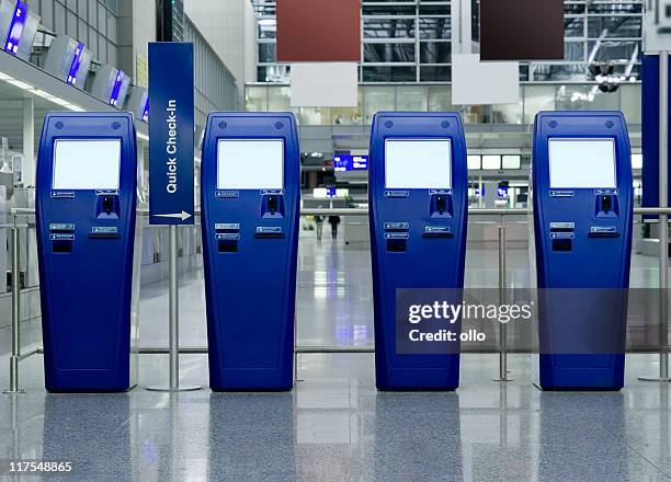 quick check-in counters at the airport - airport frankfurt stock pictures, royalty-free photos & images