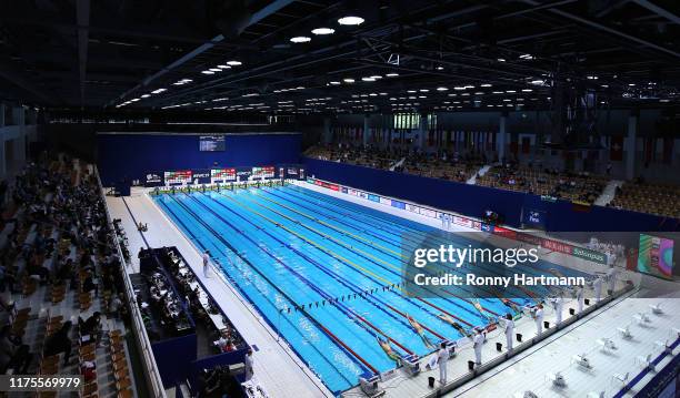 General view during the Mens 100m Backstroke Heats during day three of the FINA Swimming World Cup Berlin at Schwimm- und Sprunghalle im...