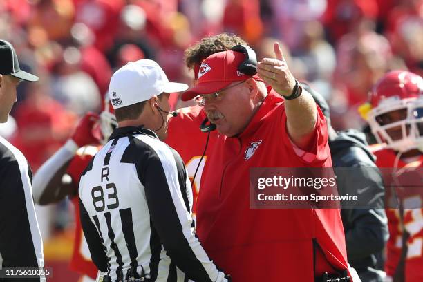 Kansas City Chiefs head coach Andy Reid argues with referee Shawn... News Photo - Getty Images