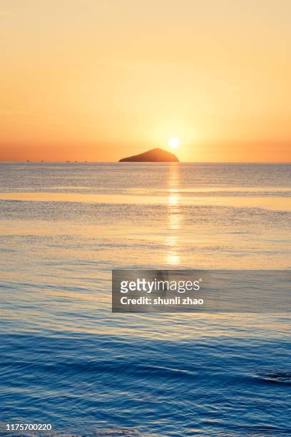 sunrise over the sea - seascape stock pictures, royalty-free photos & images