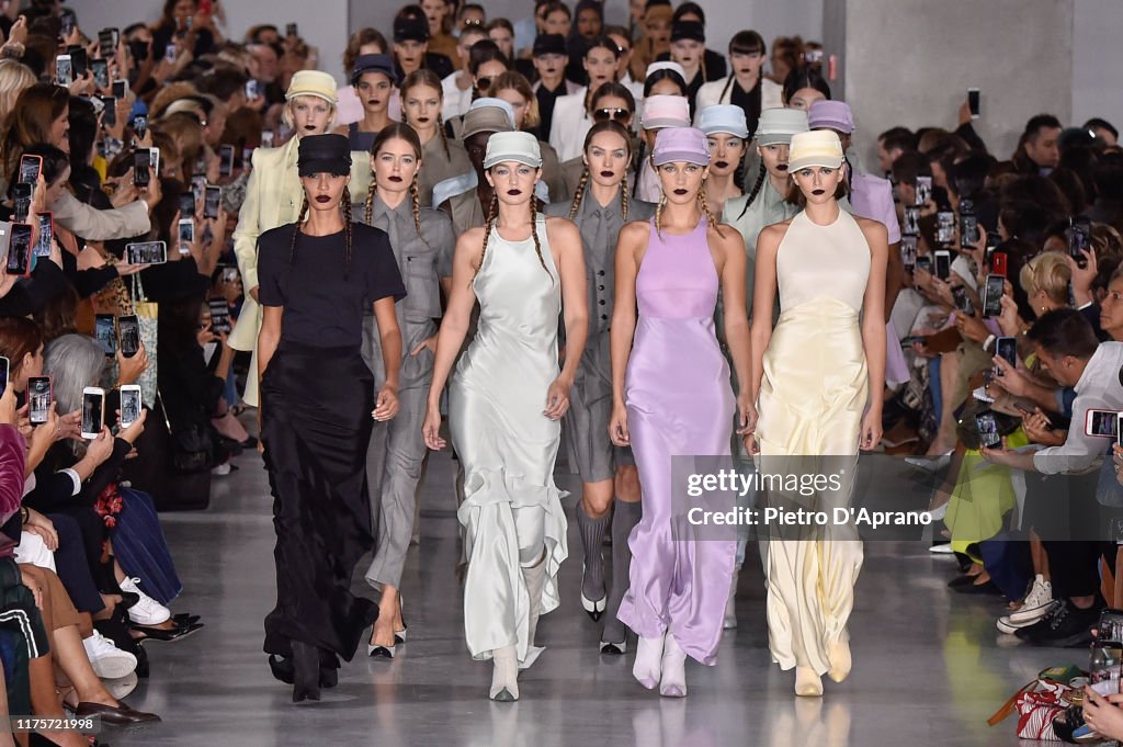 Max Mara - Runway - Milan Fashion Week Spring/Summer 2020