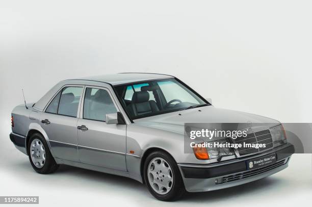 Mercedes Benz 500E.