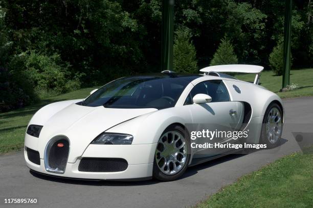 Bugatti Veyron Grand Sport.