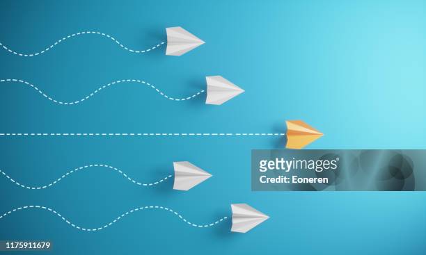 leadership concept with paper airplanes - digital collaboration imagens e fotografias de stock