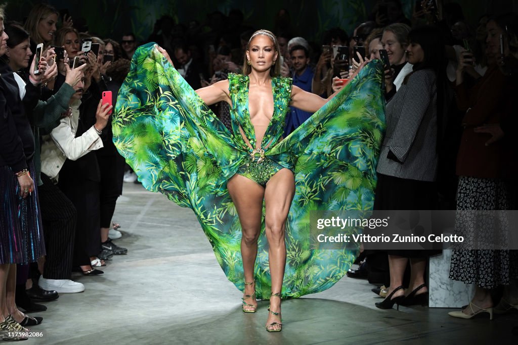 Versace - Runway - Milan Fashion Week Spring/Summer 2020