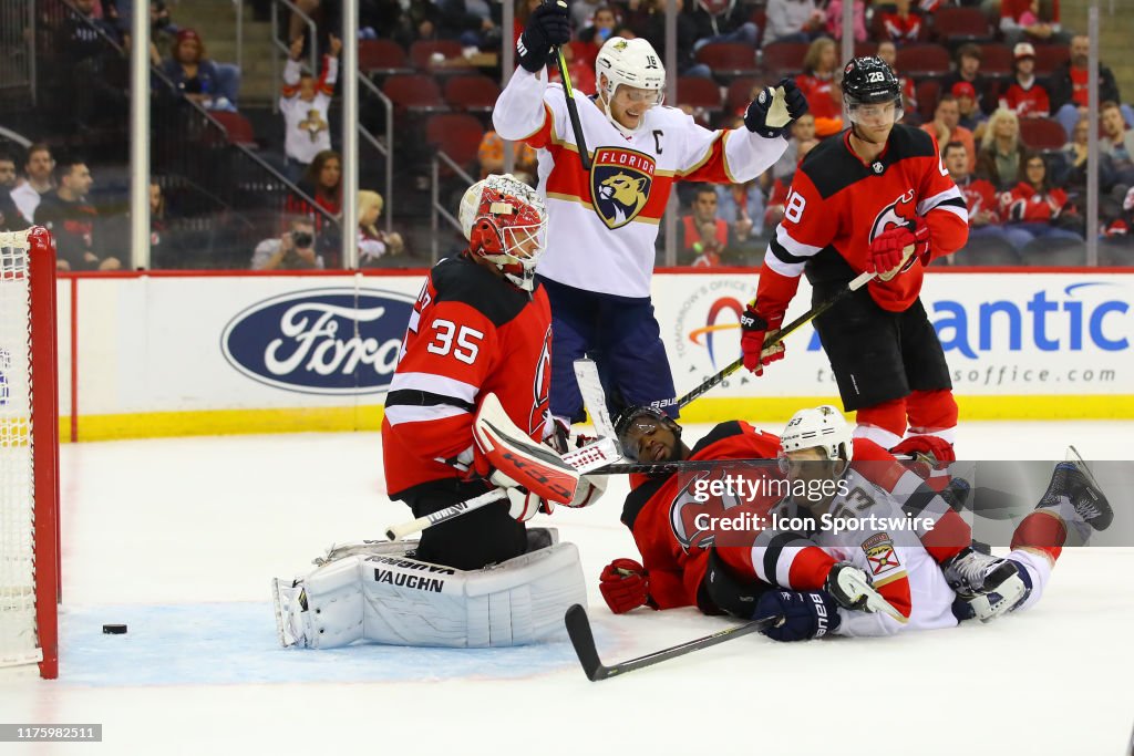 NHL: OCT 14 Panthers at Devils