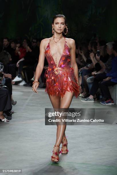 Versace - Runway - Milan Fashion Week Spring/Summer 2020, Nyhetsfoto