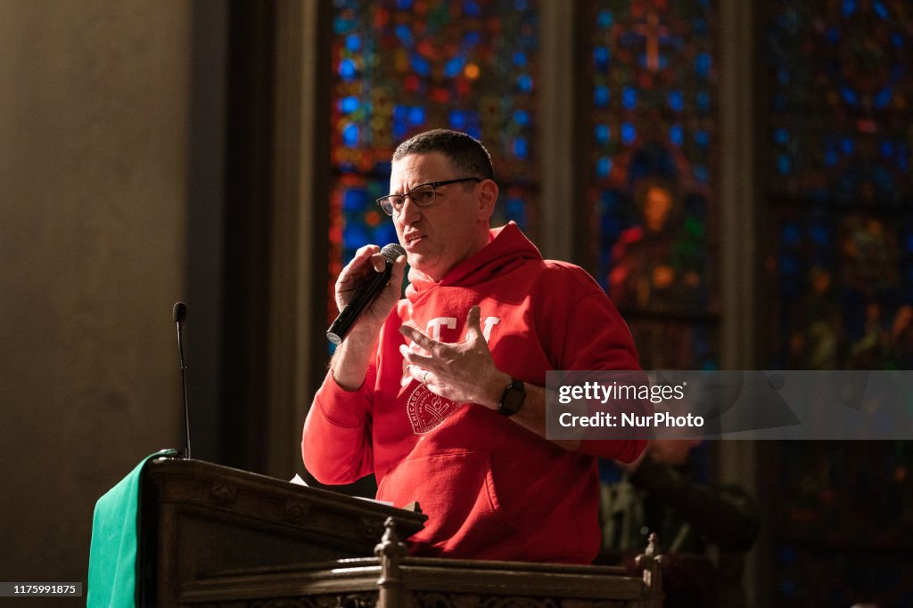 Chicago Teachers Union, SEIU March Ahead Of Potential Strike