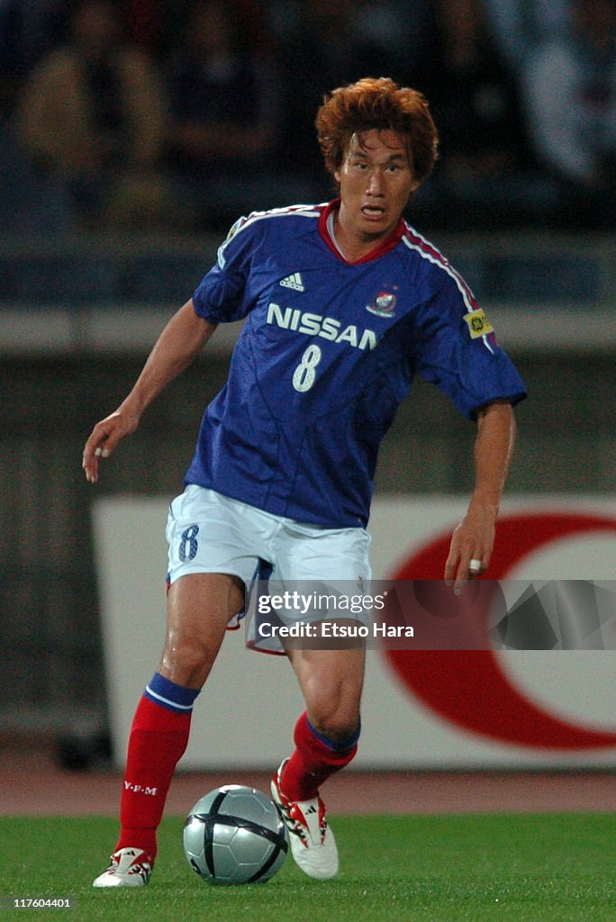 Yokohama F. Marinos v Shimizu S-Pulse - J.League 2004