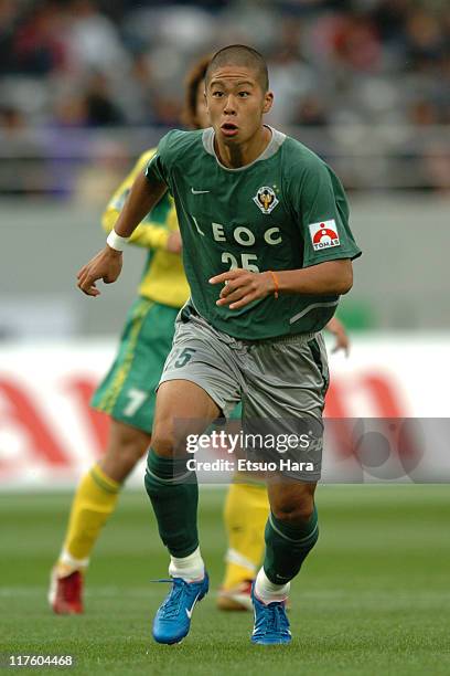 Takayuki Morimoto of Tokyo Verdy 1969 in action during the J.League Division 1 first stage match between Tokyo Verdy 1969 and JEF United Ichihara at...