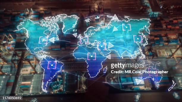 digital delivery concept, logistic and transportation technology concept.global business of cargo freight.international import export trade - commercial dock stockfoto's en -beelden
