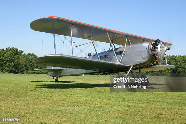 airmail biplane boeing 40c, retro - 1930s era stock pictures, royalty-free photos & images