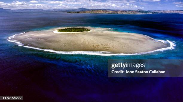 fiji, tavarua island - nadi foto e immagini stock