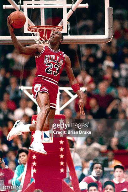 Especializarse tornillo campeón 145 Michael Jordan Dunk Contest Photos and Premium High Res Pictures -  Getty Images