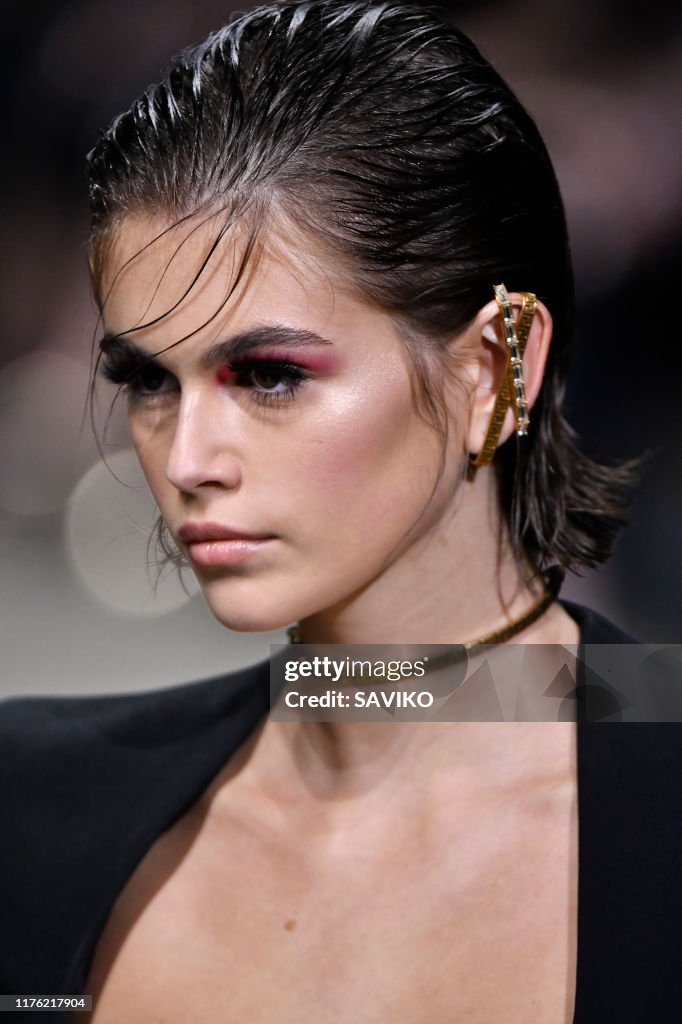 Kaia Gerber walks the runway at the Versace Ready to Wear fashion ...