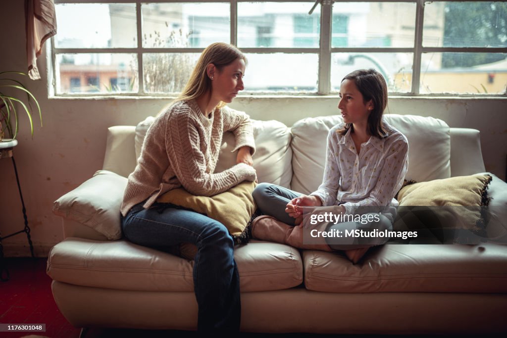 Madre e figlia parlano
