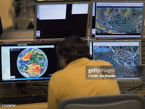 Computer Models Storm Weather Forecast Model Photos and Premium High Res Pictures - Getty Images