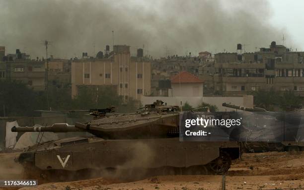 Tal Israeli 32 Ruth Tal Stock Photos, High-Res Pictures, and Images - Getty Images