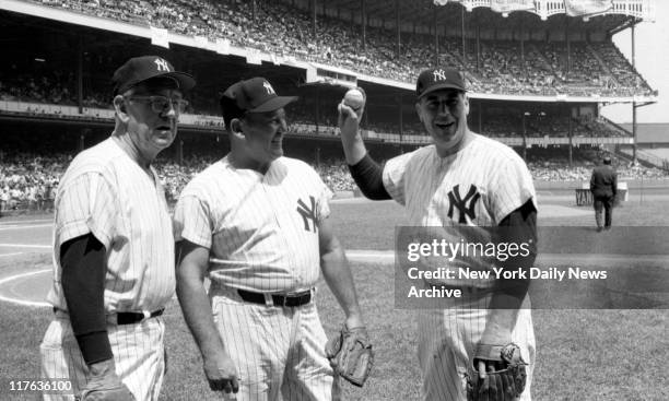 Vic Raschi 61 Vic Raschi Stock Photos, High-Res Pictures, and Images - Getty Images