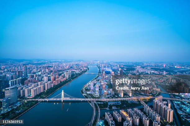 guang zhou city skyline - 広東省 ストックフォトと画像