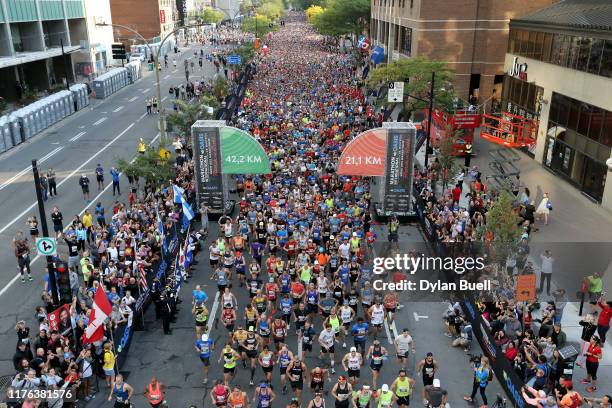 The field starts the race during Oasis International Marathon de Montreal - Day 2 on September 22, 2019 in Montreal, Canada.