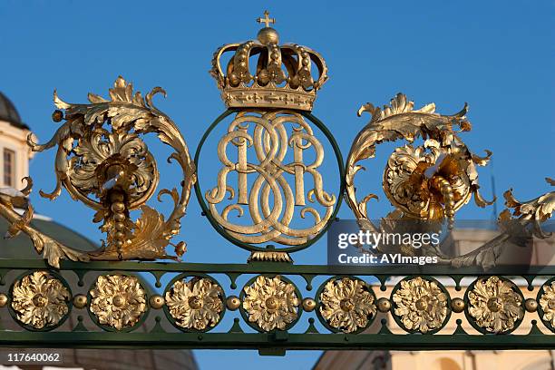royal palace at drottningholm - the royals of sweden stockfoto's en -beelden