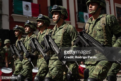  .  fotos e imágenes de Soldados Mexicanos