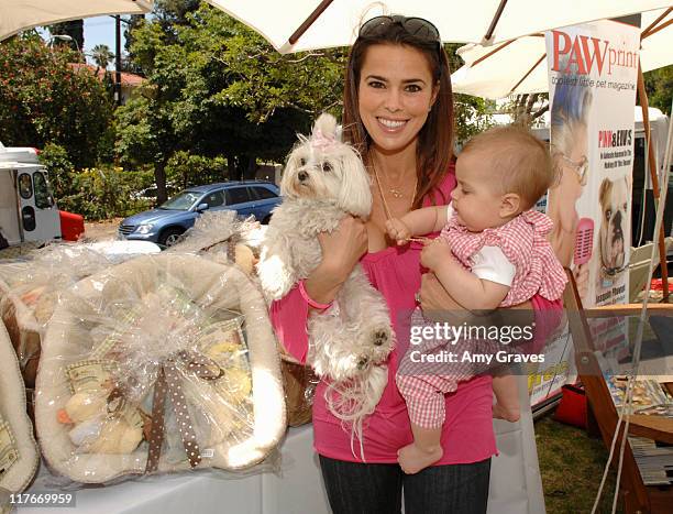 Rosa Blasi, daughter Kaia and dog Lyla at American Kennel Club Puppy Series