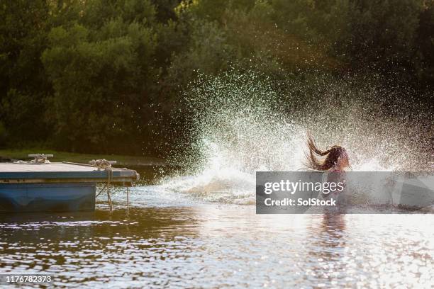 splash - impact stock pictures, royalty-free photos & images