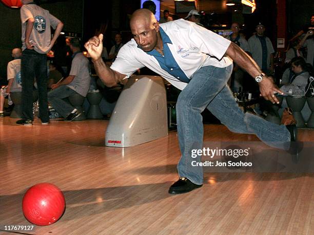 Los Angeles Dodgers catcher Sandy Alomar Jr. Bowls during the second annual Eric Gagne Dodgers Dream Foundation Bowling Extravaganza on Monday, May...