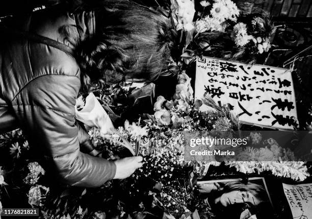 Fans of John Lennon in front of Dakota House. Manhattan. New York. December 9. 1980.