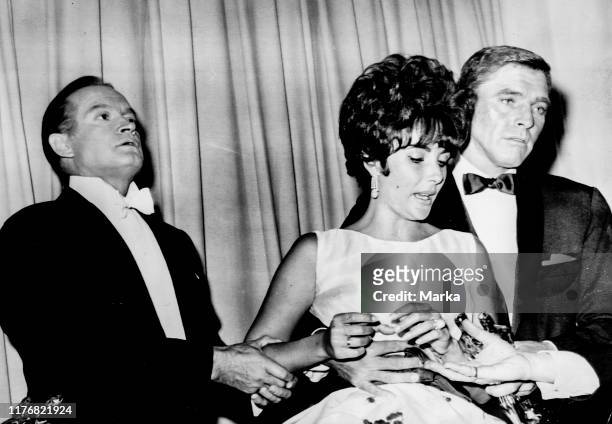 201 Elizabeth Taylor 1961 Photos and Premium High Res Pictures ...