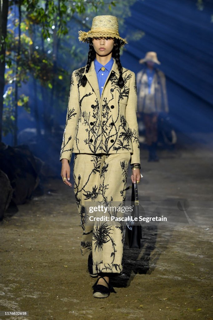 Christian Dior : Runway - Paris Fashion Week - Womenswear Spring Summer 2020