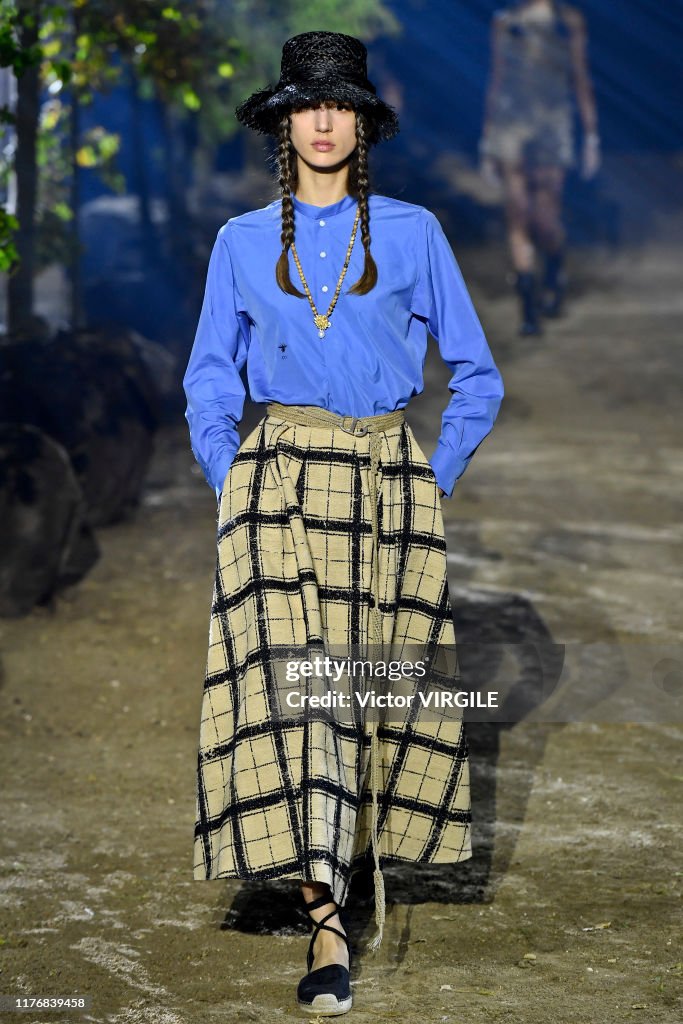 Christian Dior : Runway - Paris Fashion Week - Womenswear Spring Summer 2020