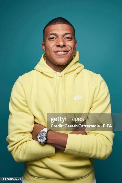 Mbappe Portrait Photos and Premium High Res Pictures - Getty Images