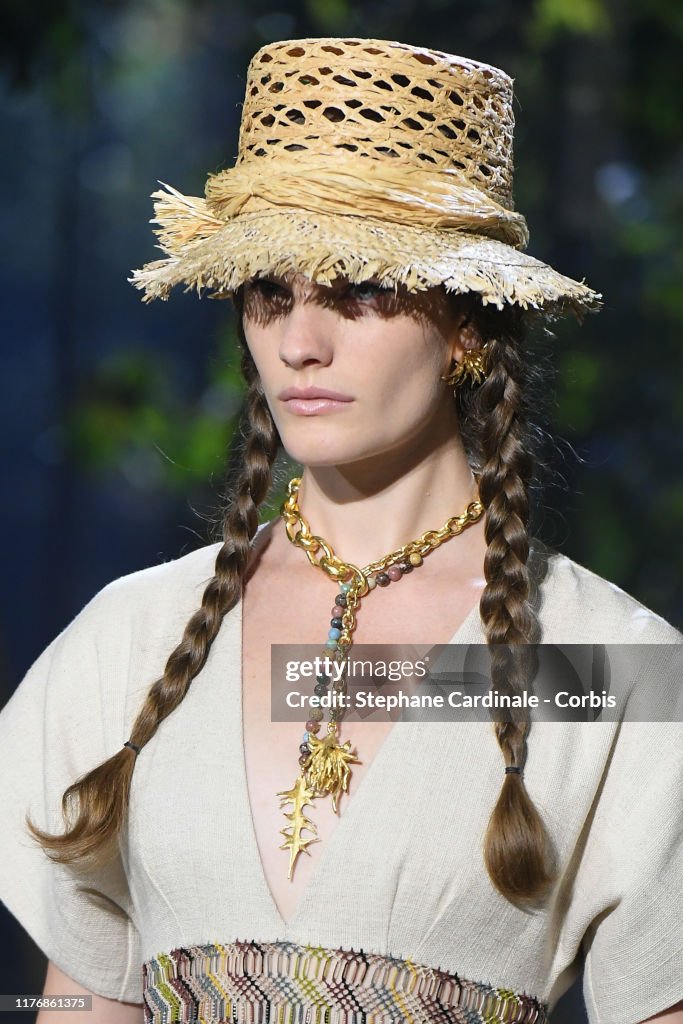 Christian Dior : Runway - Paris Fashion Week - Womenswear Spring Summer 2020