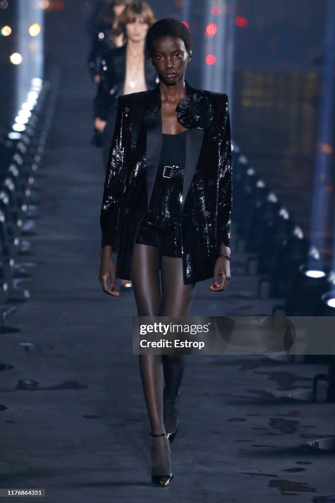 Saint Laurent : Runway - Paris Fashion Week - Womenswear Spring Summer 2020